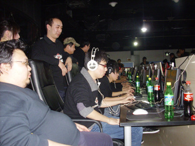 理查德·刘易斯指责ESL压制竞争对手