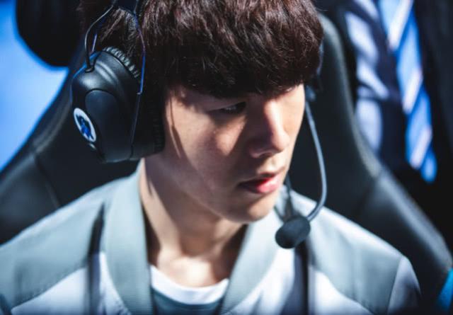 【战报】2021KPL春季赛常规赛第二轮W2D4，成都AG超玩会 3-0 佛山GK