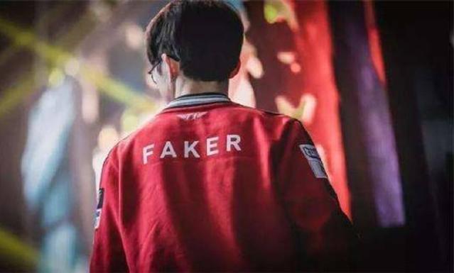 Vitality 战胜 Mouz 进入 IEM 成都 2025 决赛